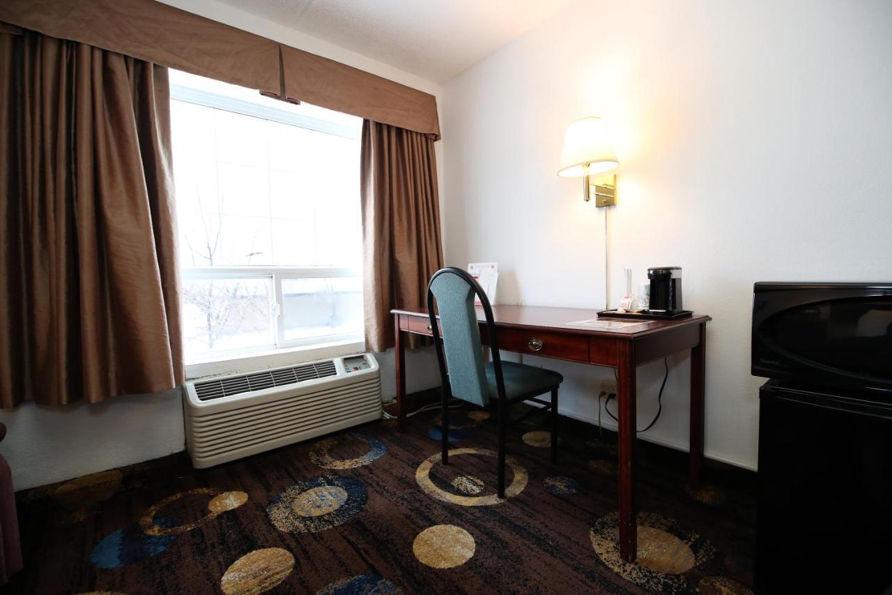 Stonebridge Hotel Fort Mcmurray Eksteriør bilde
