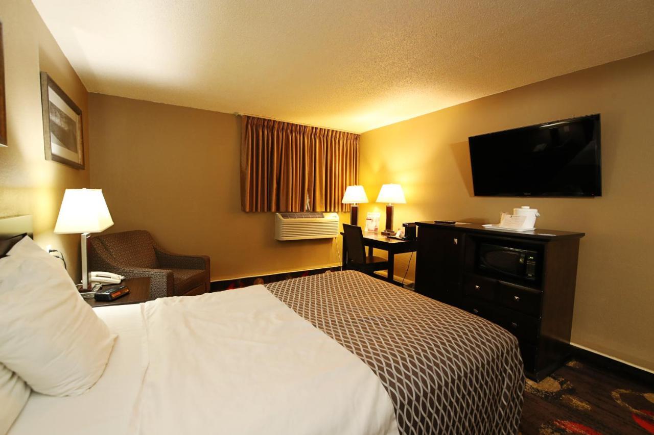 Stonebridge Hotel Fort Mcmurray Eksteriør bilde