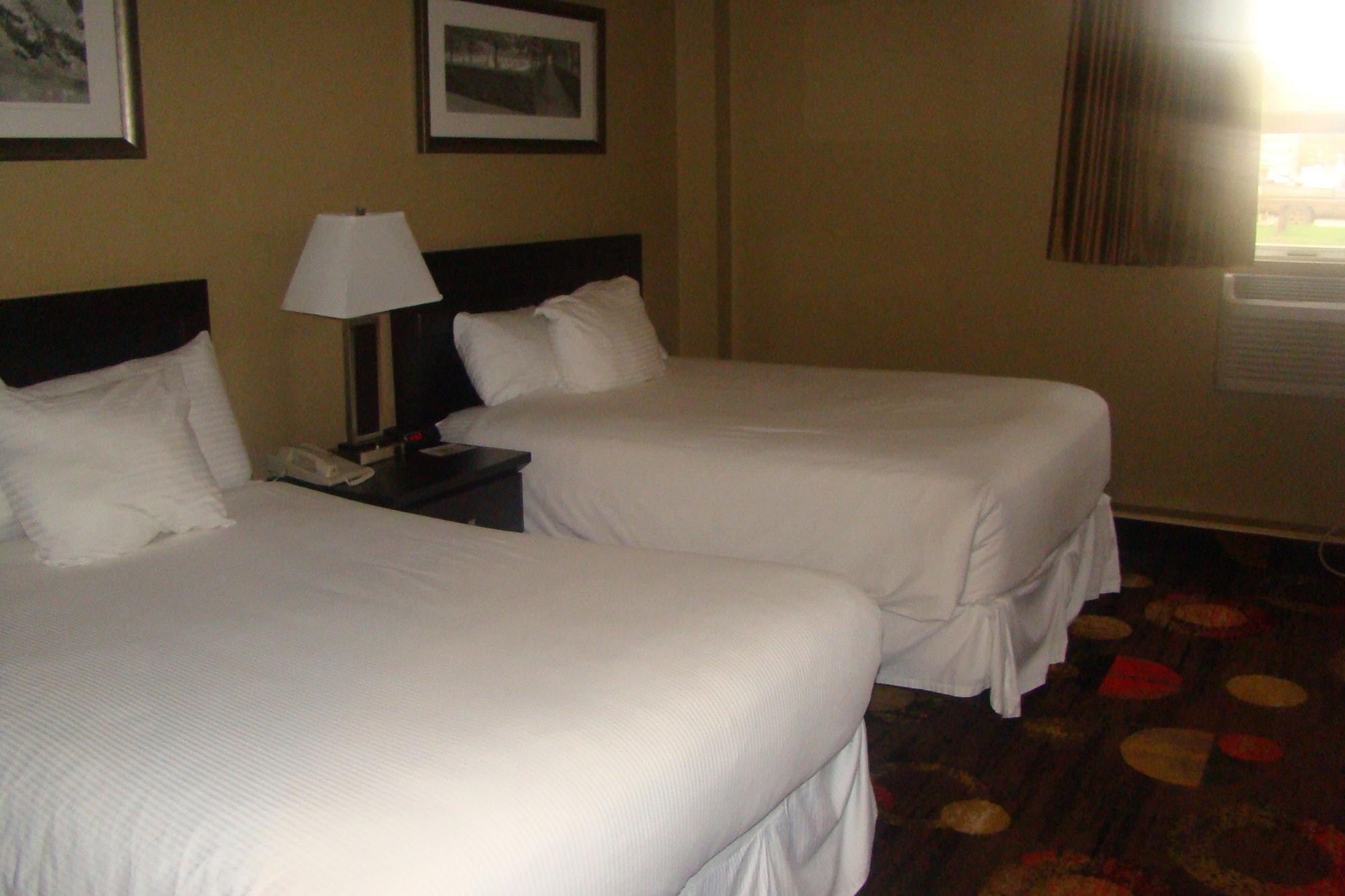 Stonebridge Hotel Fort Mcmurray Eksteriør bilde