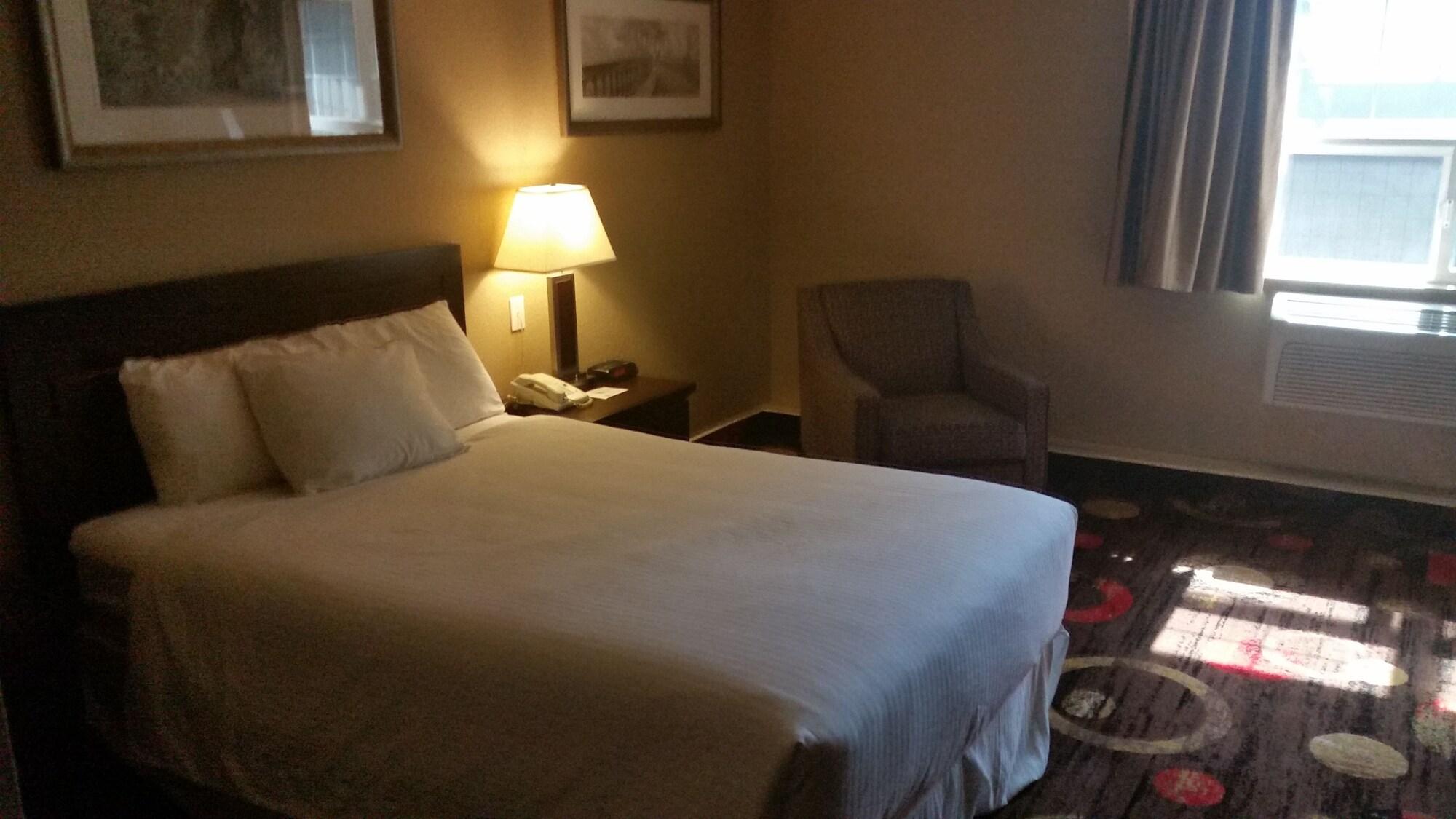 Stonebridge Hotel Fort Mcmurray Eksteriør bilde