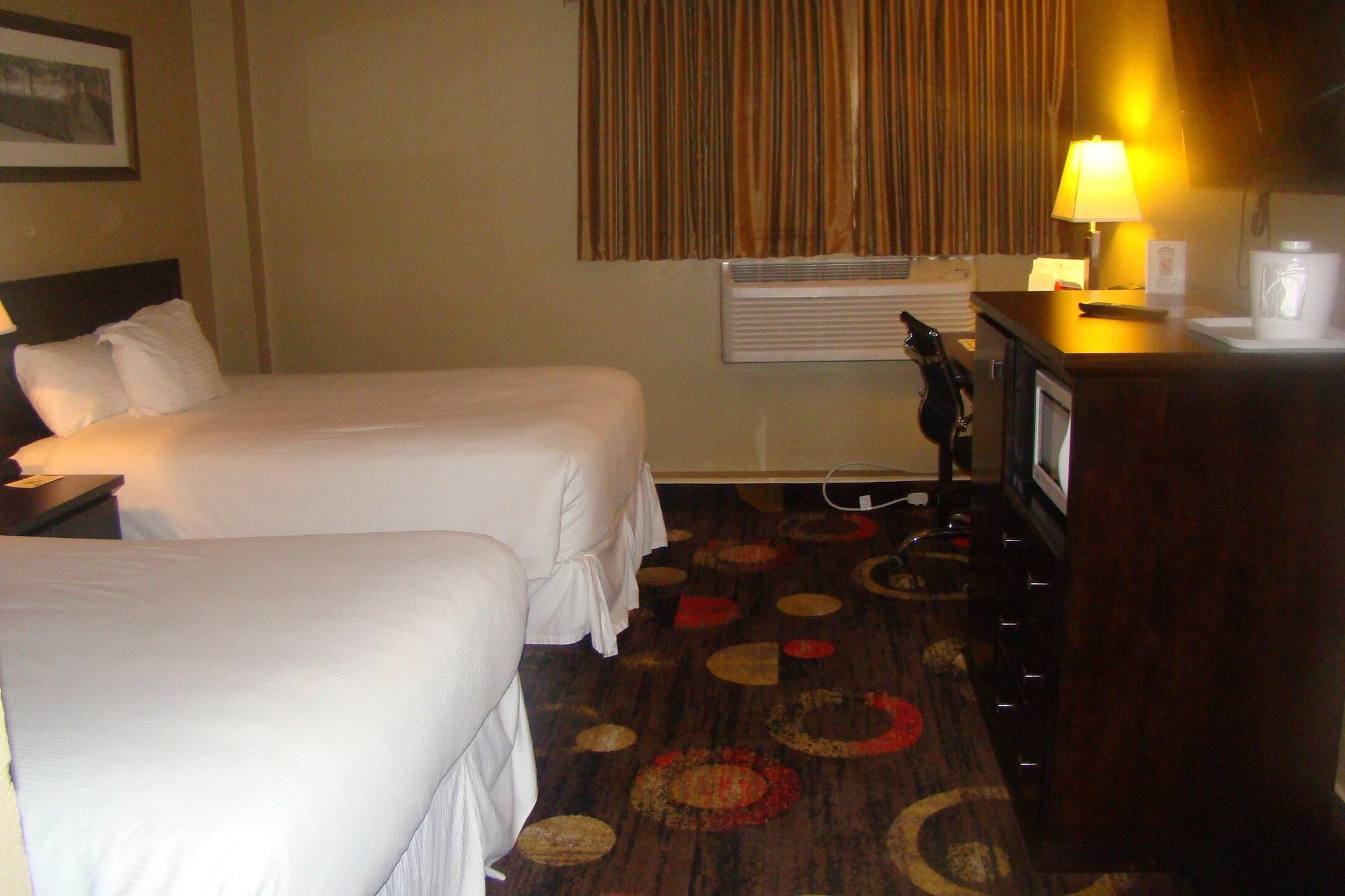 Stonebridge Hotel Fort Mcmurray Eksteriør bilde