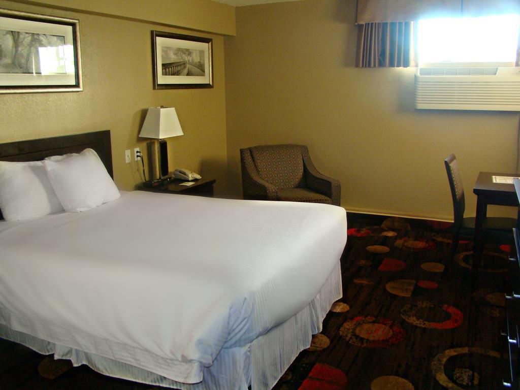 Stonebridge Hotel Fort Mcmurray Rom bilde