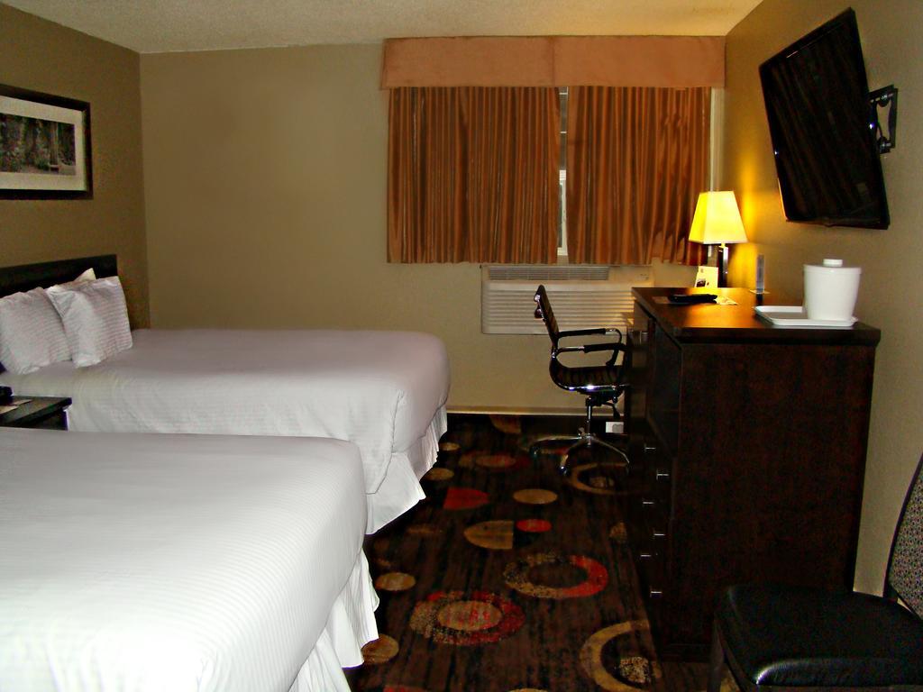 Stonebridge Hotel Fort Mcmurray Eksteriør bilde