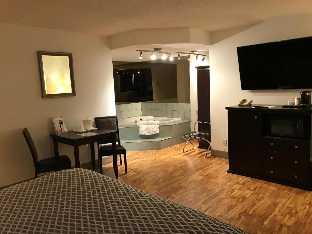 Stonebridge Hotel Fort Mcmurray Eksteriør bilde